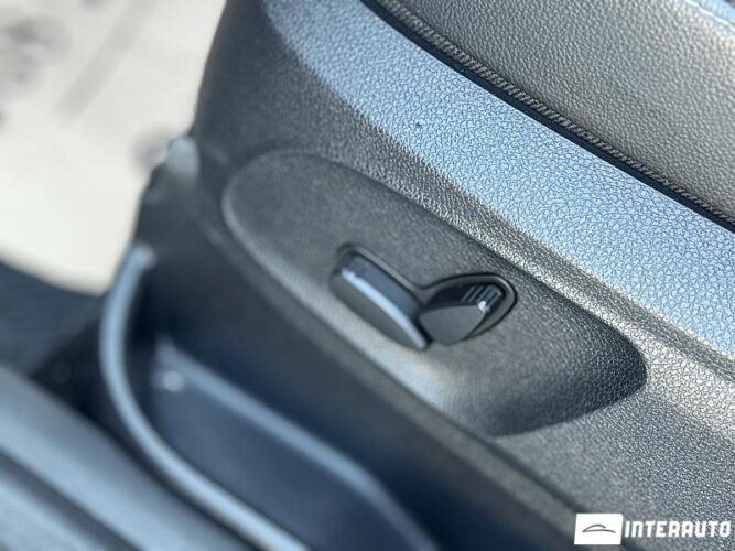 Ford Kuga 39 interauto-car