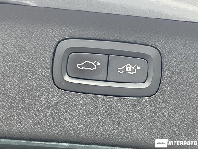 Volvo XC 90 62 interauto-car