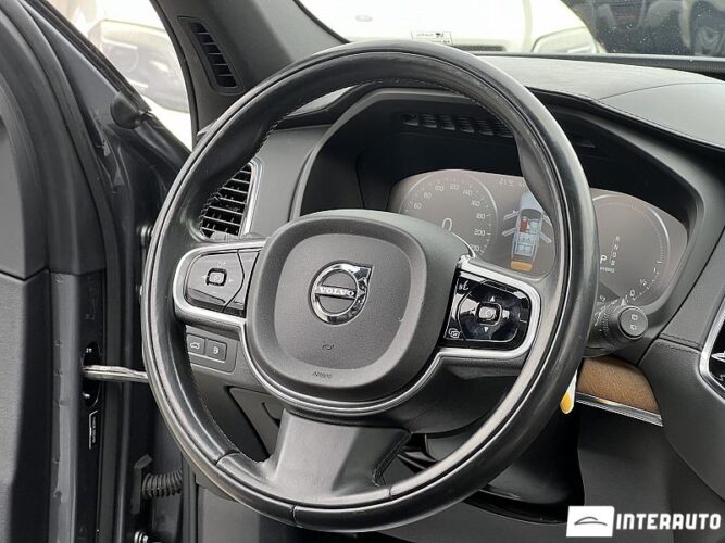 Volvo XC 90 45 interauto-car