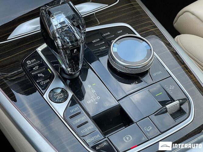 BMW X7 4.0i 46 interauto-car