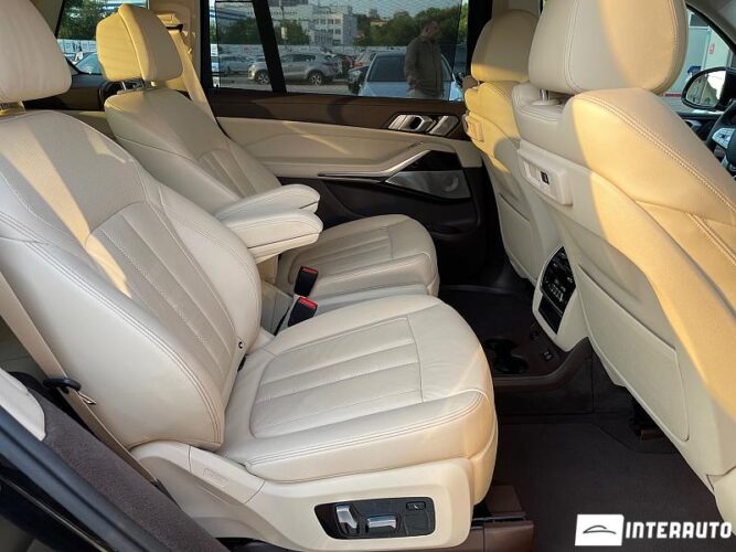 BMW X7 4.0i 50 interauto-car