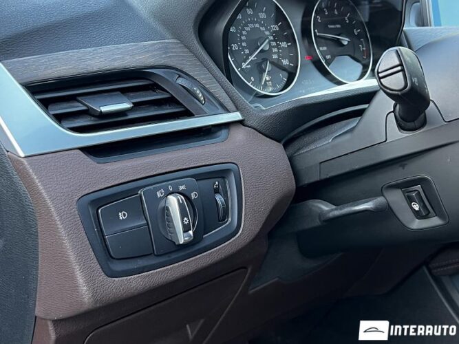BMW X1 2.8i 45 interauto-car
