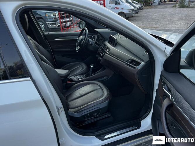 BMW X1 2.8i 40 interauto-car