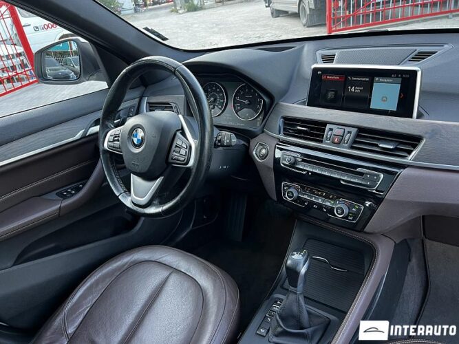 BMW X1 2.8i 39 interauto-car