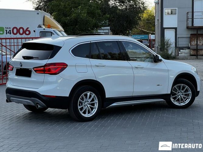 BMW X1 2.8i 37 interauto-car