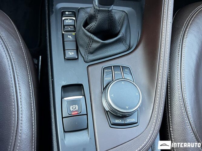 BMW X1 2.8i 50 interauto-car