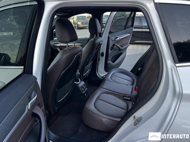 BMW X1 2.8i 41 interauto-car