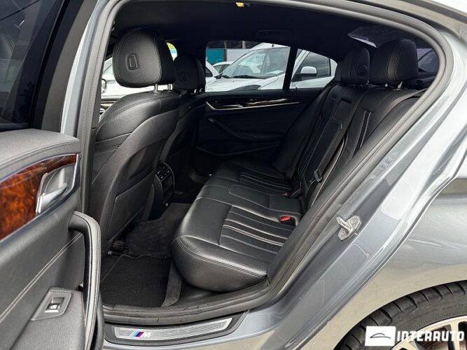 BMW 530e 34 interauto-car