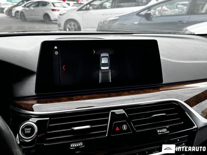 BMW 530e 39 interauto-car