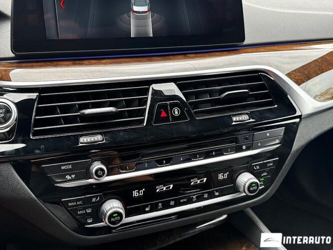 BMW 530e 40 interauto-car