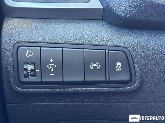 Hyundai Tucson 37 interauto-car