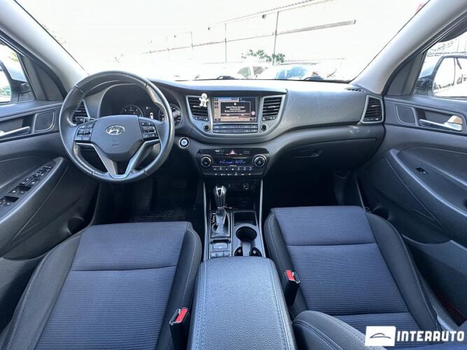 Hyundai Tucson 36 interauto-car