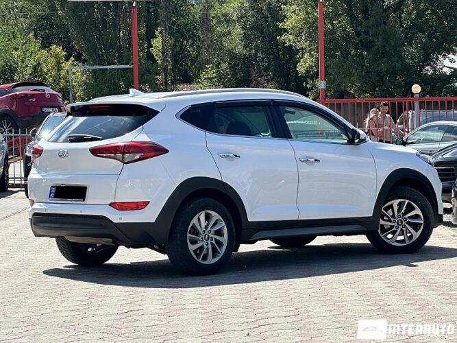 Hyundai Tucson 31 interauto-car