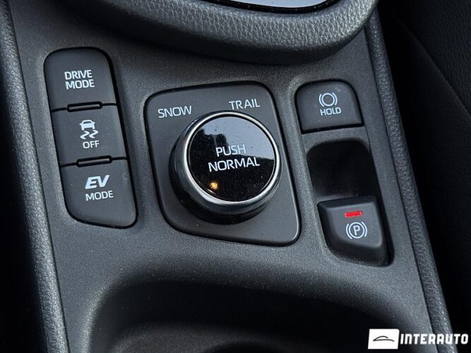 Toyota Yaris Cross 43 interauto-car