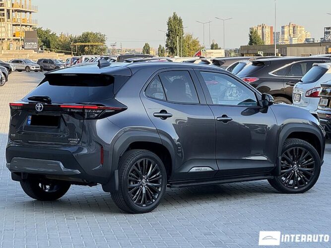 Toyota Yaris Cross 34 interauto-car