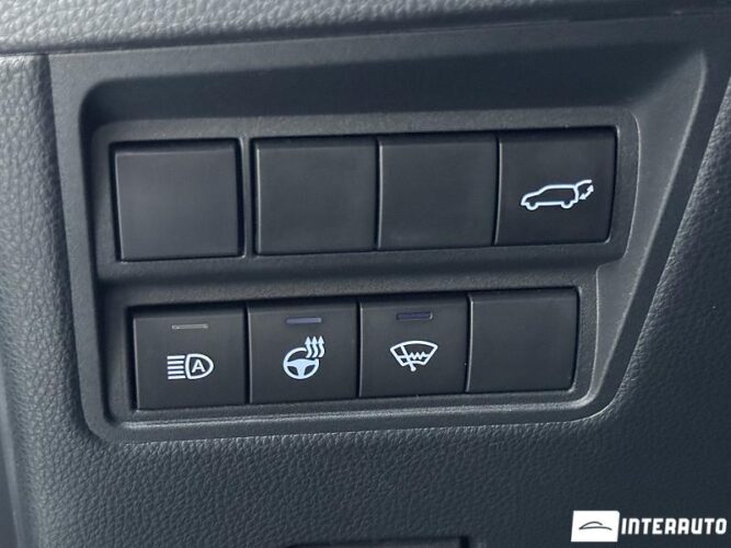 Toyota Yaris Cross 44 interauto-car