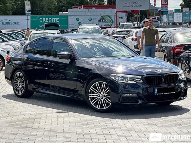 BMW 520 33 interauto-car