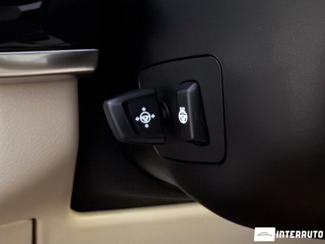 BMW X5 4.0e 62 interauto-car