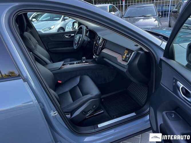 Volvo XC 60 43 interauto-car