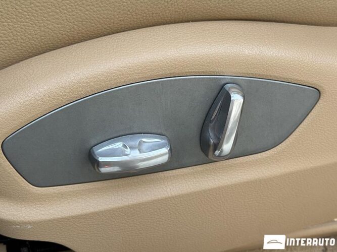 Porsche Cayenne 53 interauto-car