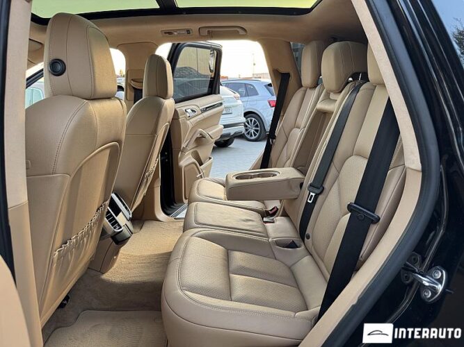 Porsche Cayenne 46 interauto-car