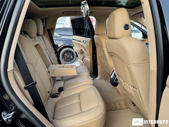 Porsche Cayenne 48 interauto-car