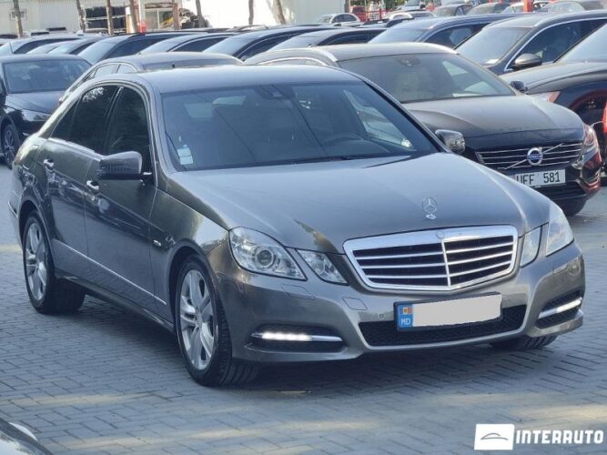 Mercedes E 220 31 interauto-car