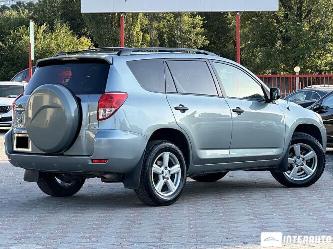 Toyota Rav-4 28 interauto-car