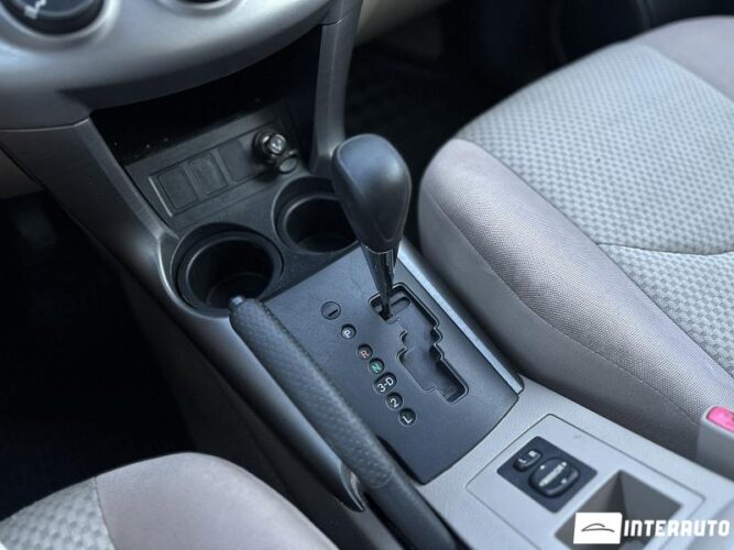 Toyota Rav-4 36 interauto-car