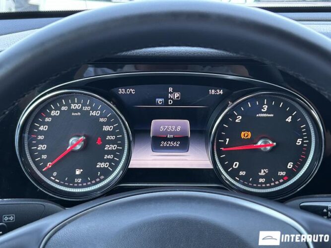 Mercedes E 220 38 interauto-car