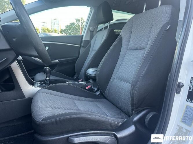 Hyundai i30 31 interauto-car