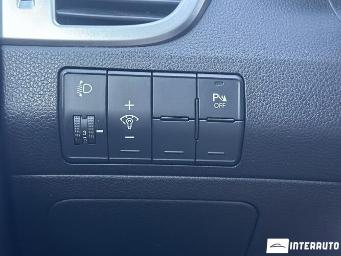 Hyundai i30 34 interauto-car