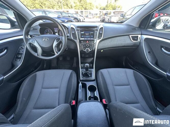 Hyundai i30 33 interauto-car