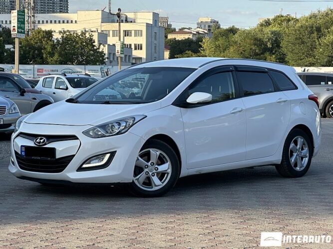 Hyundai i30 27 interauto-car