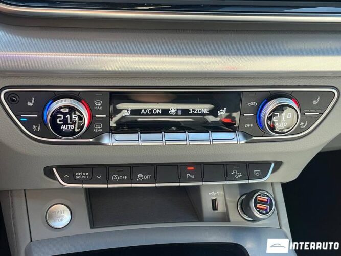 Audi Q5 Sportback 43 interauto-car