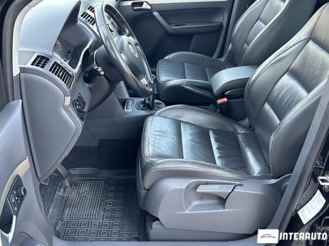 Volkswagen Touran 33 interauto-car