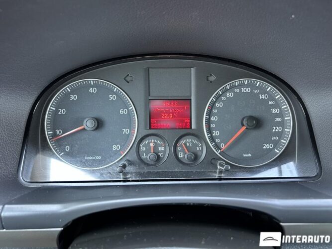 Volkswagen Touran 36 interauto-car