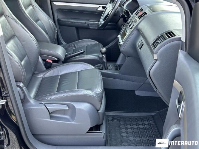 Volkswagen Touran 39 interauto-car