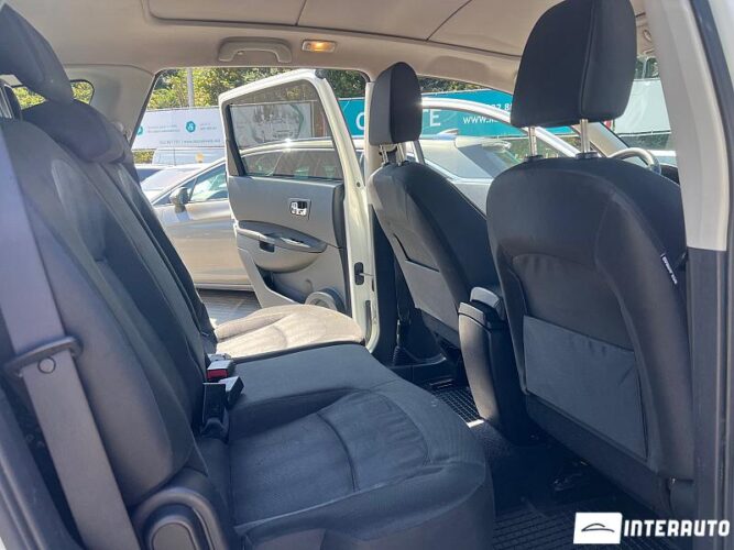 Nissan Qashqai+2 37 interauto-car