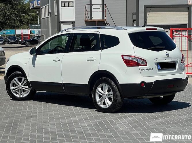 Nissan Qashqai+2 29 interauto-car