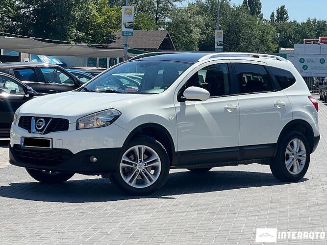 Nissan Qashqai+2 26 interauto-car