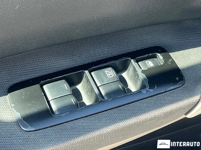 Nissan Qashqai+2 36 interauto-car