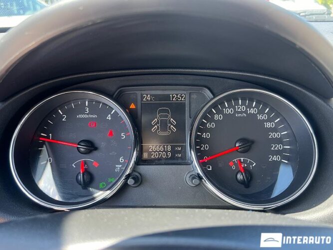 Nissan Qashqai+2 34 interauto-car