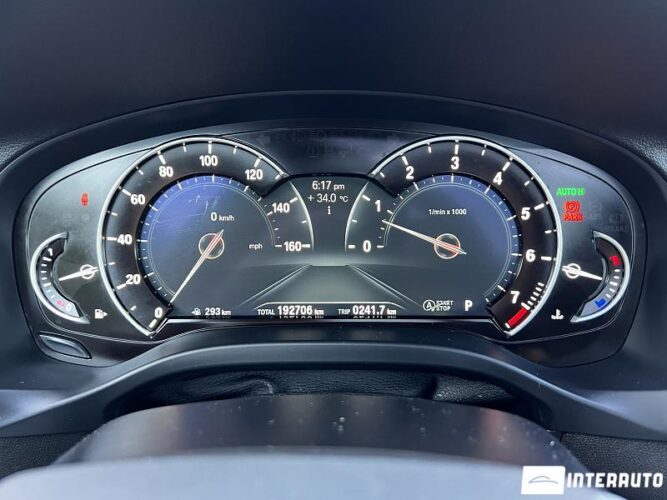 BMW X3 3.0i 40 interauto-car