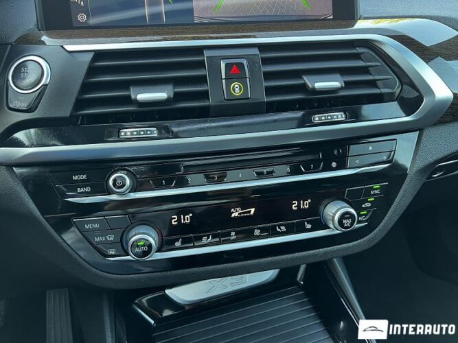 BMW X3 3.0i 42 interauto-car