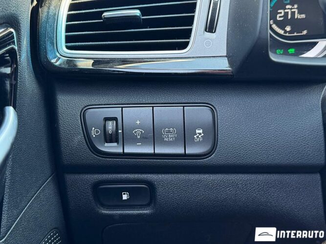 Kia Niro 40 interauto-car