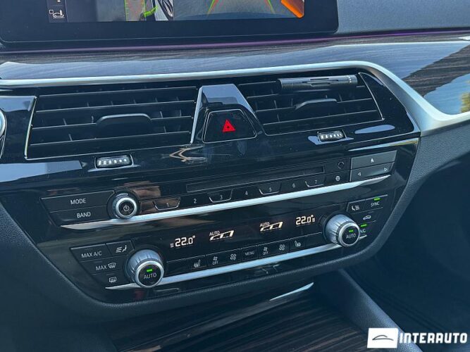 BMW 530e 39 interauto-car