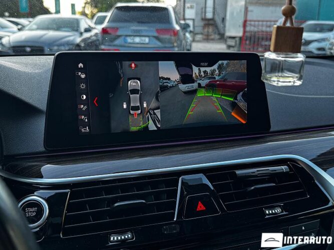 BMW 530e 38 interauto-car