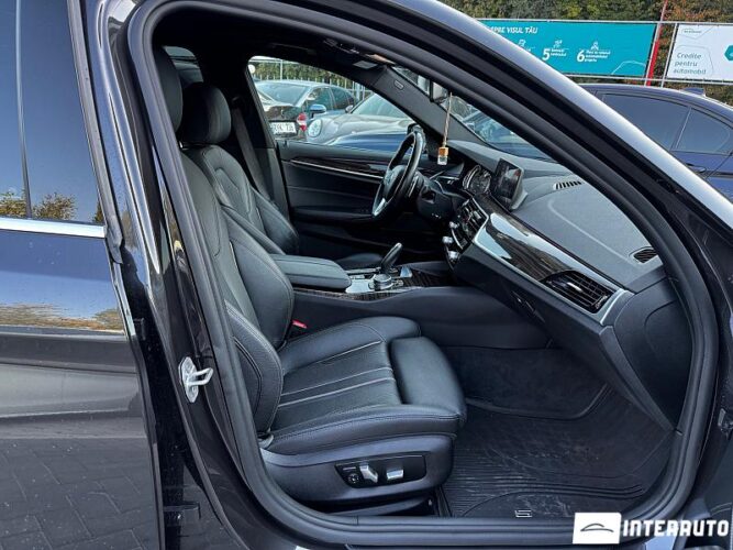 BMW 530e 36 interauto-car