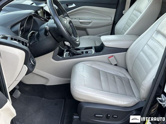 Ford Escape 37 interauto-car